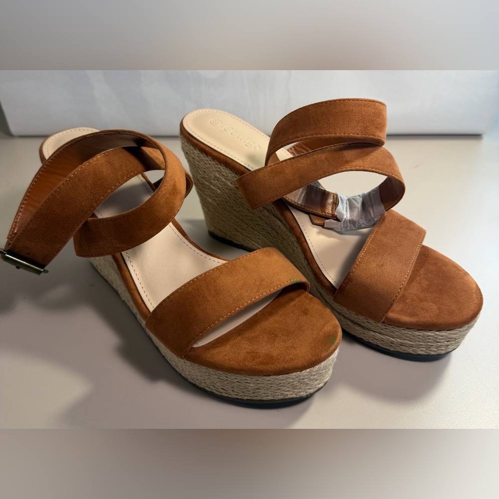 NWOT Coutgo Women's Wedge Sandals Cross Strap Espadrille Platform Size 11 Brown
